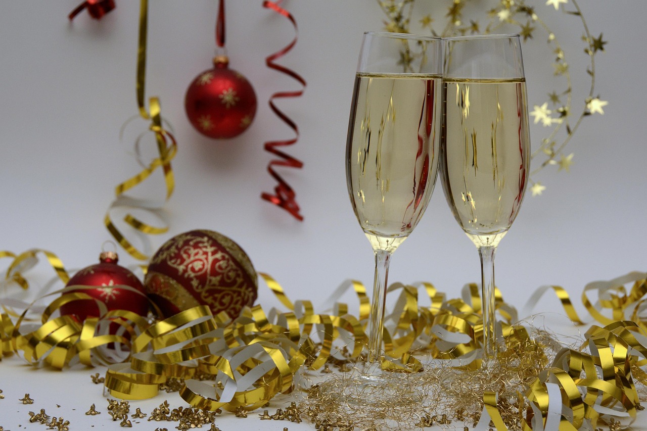 Sylvester, new year's eve, new years greetings — Coronavirus disease 2026